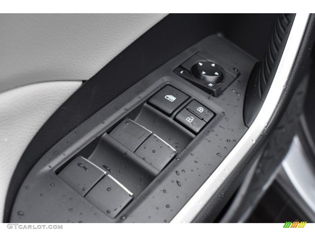 2019 RAV4 XLE AWD - Silver Sky Metallic / Light Gray photo #24