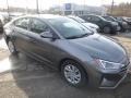 Machine Gray - Elantra SE Photo No. 3