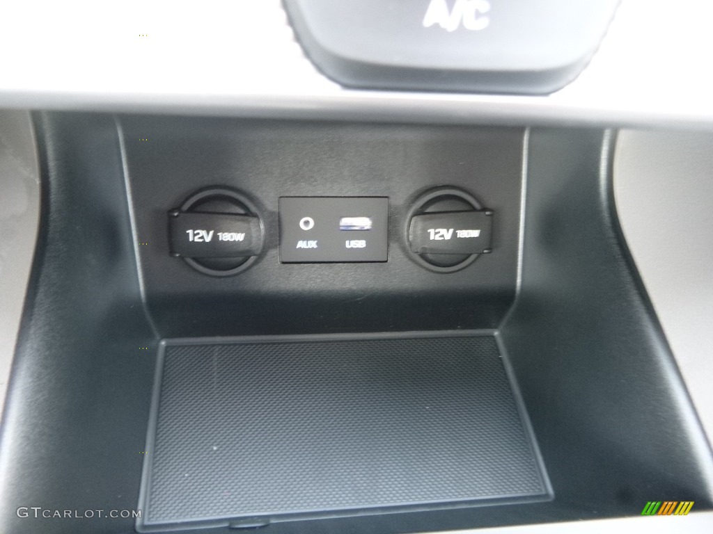 2019 Elantra SE - Machine Gray / Gray photo #15