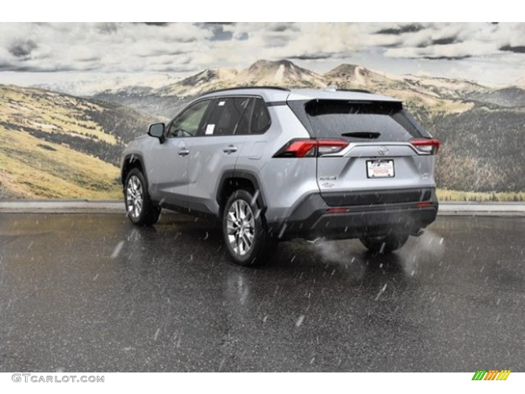 2019 RAV4 XLE AWD - Silver Sky Metallic / Light Gray photo #3