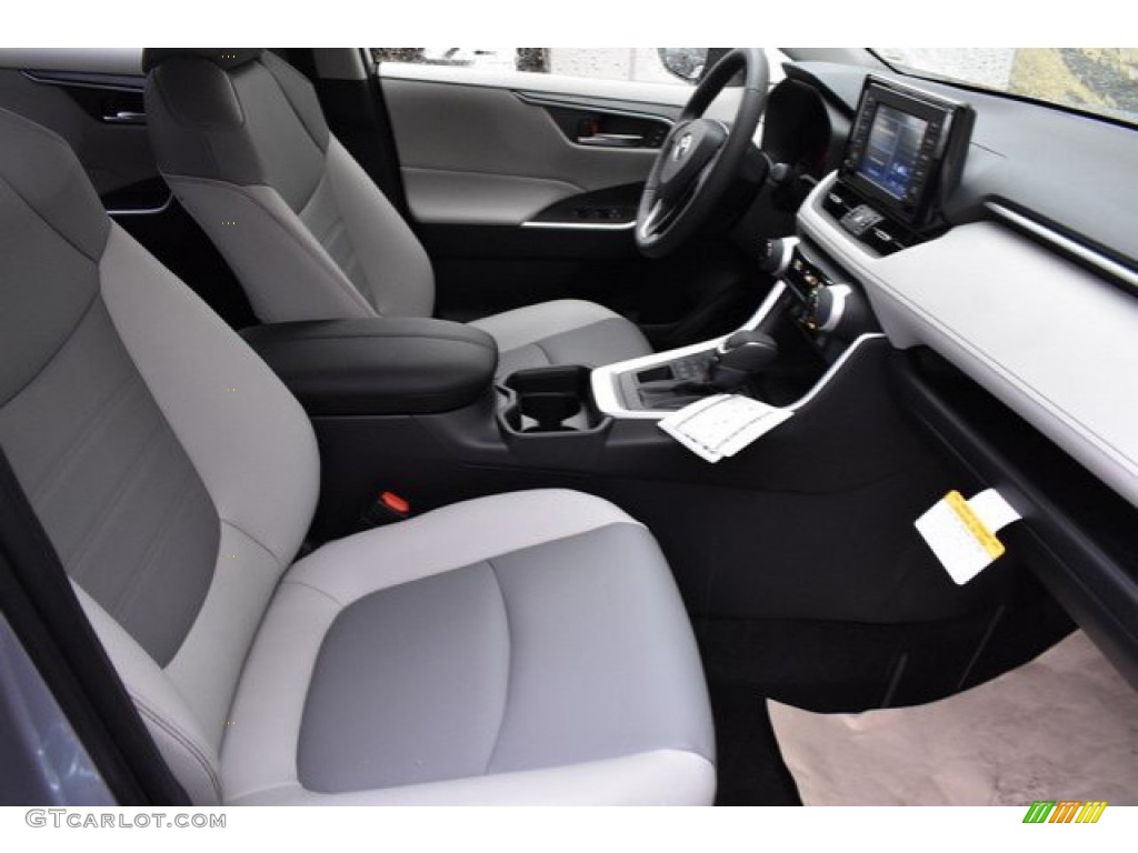 2019 RAV4 XLE AWD - Silver Sky Metallic / Light Gray photo #12