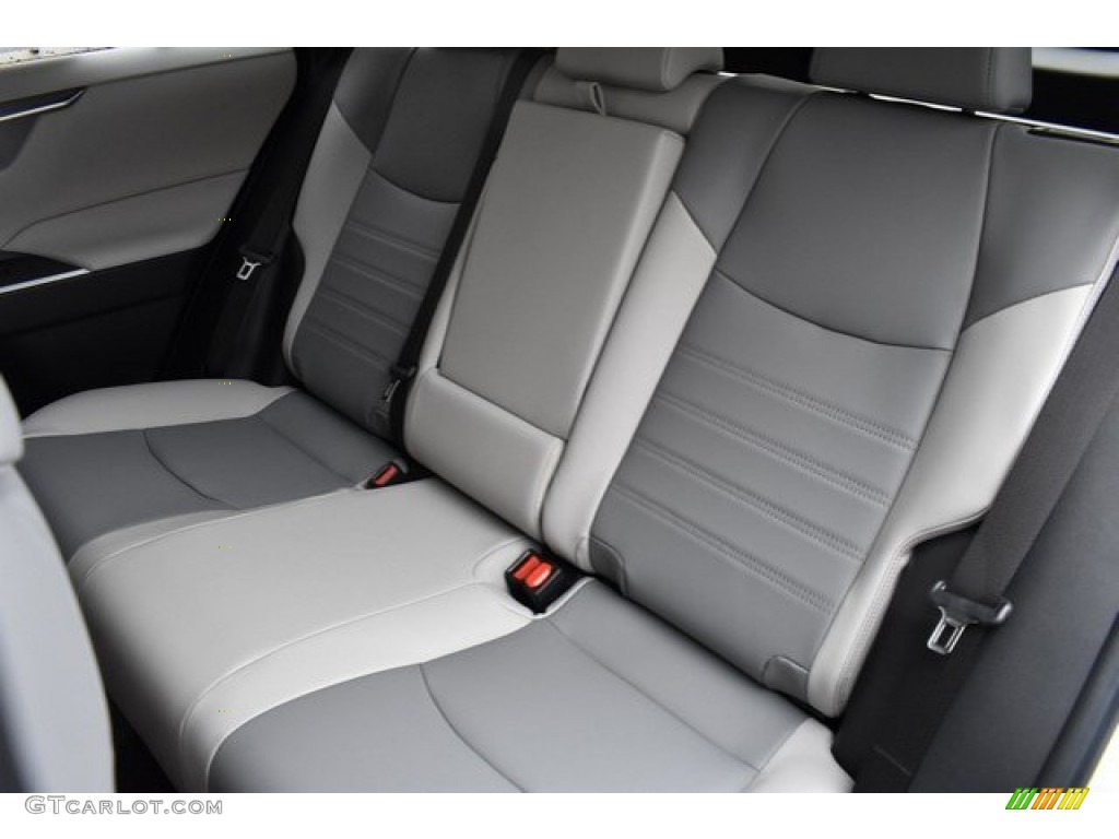 2019 RAV4 XLE AWD - Silver Sky Metallic / Light Gray photo #16