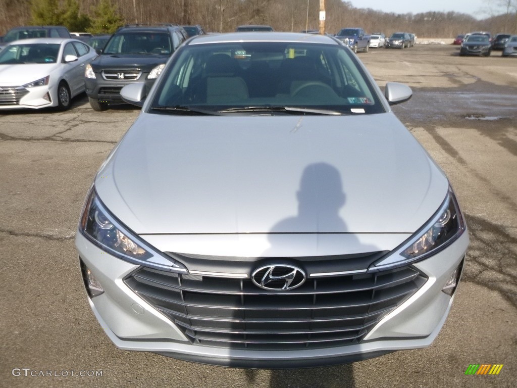 2019 Elantra SE - Symphony Silver / Black photo #4