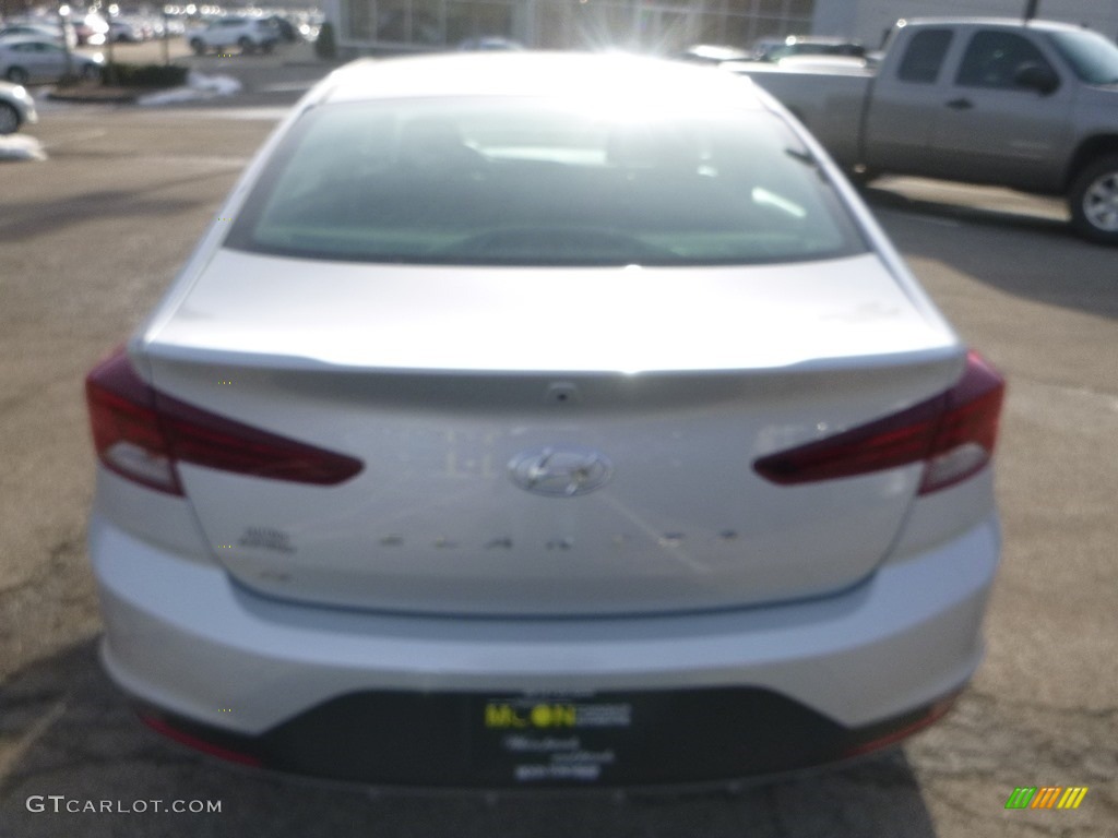 2019 Elantra SE - Symphony Silver / Black photo #7