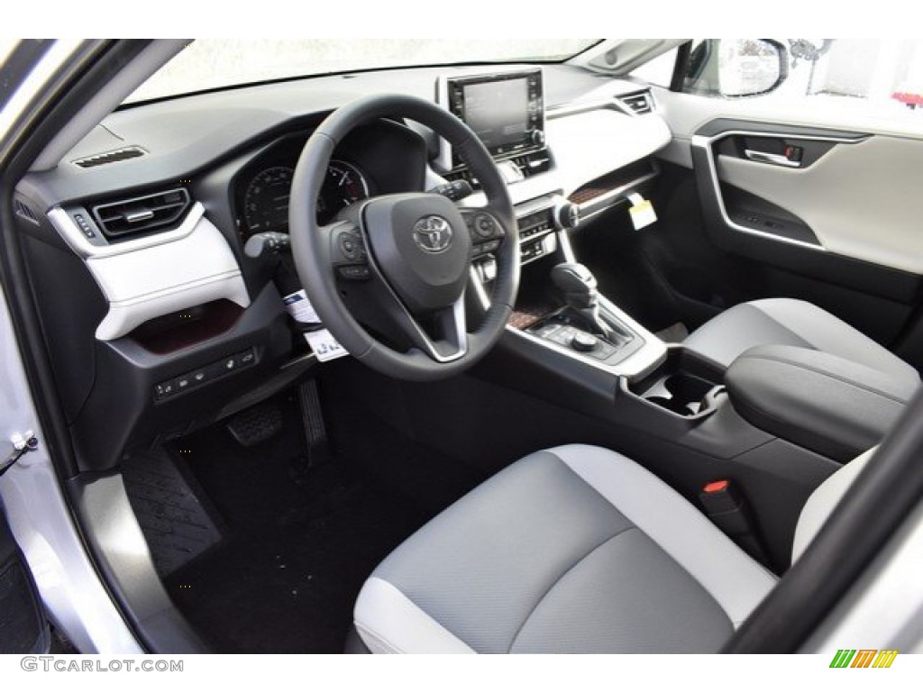 2019 RAV4 Limited AWD - Silver Sky Metallic / Light Gray photo #5