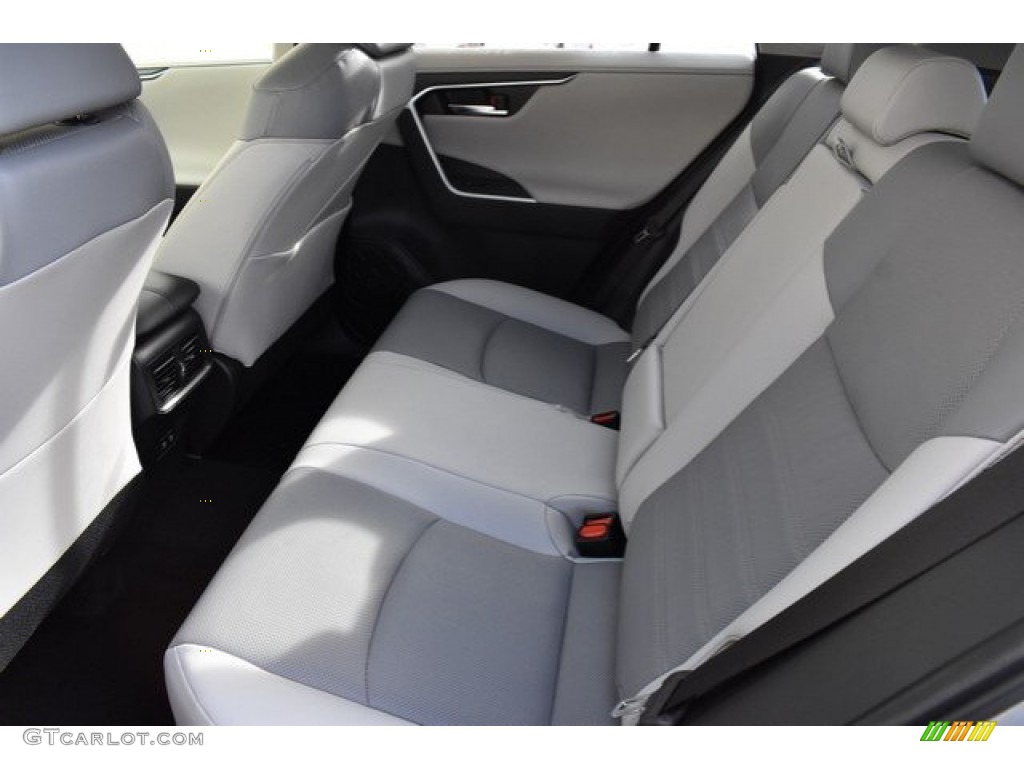 2019 RAV4 Limited AWD - Silver Sky Metallic / Light Gray photo #15