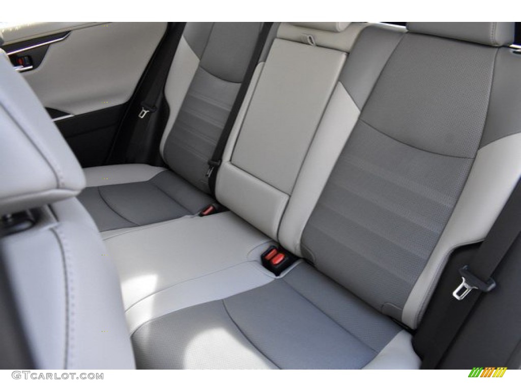 2019 RAV4 Limited AWD - Silver Sky Metallic / Light Gray photo #16