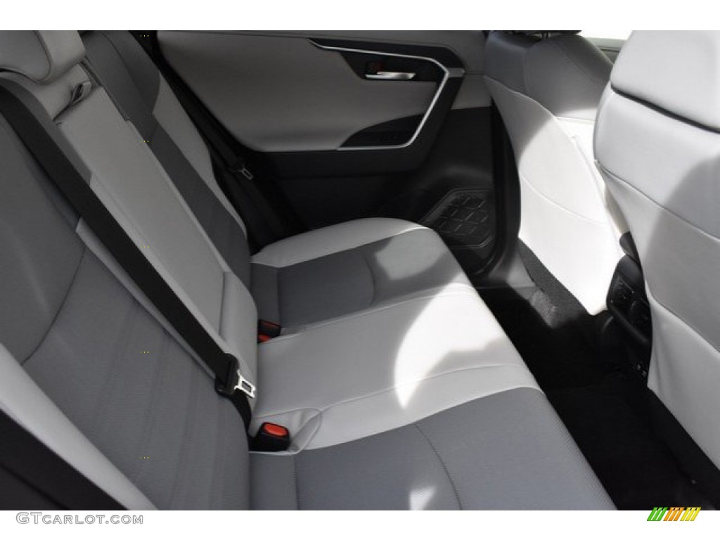 2019 RAV4 Limited AWD - Silver Sky Metallic / Light Gray photo #18