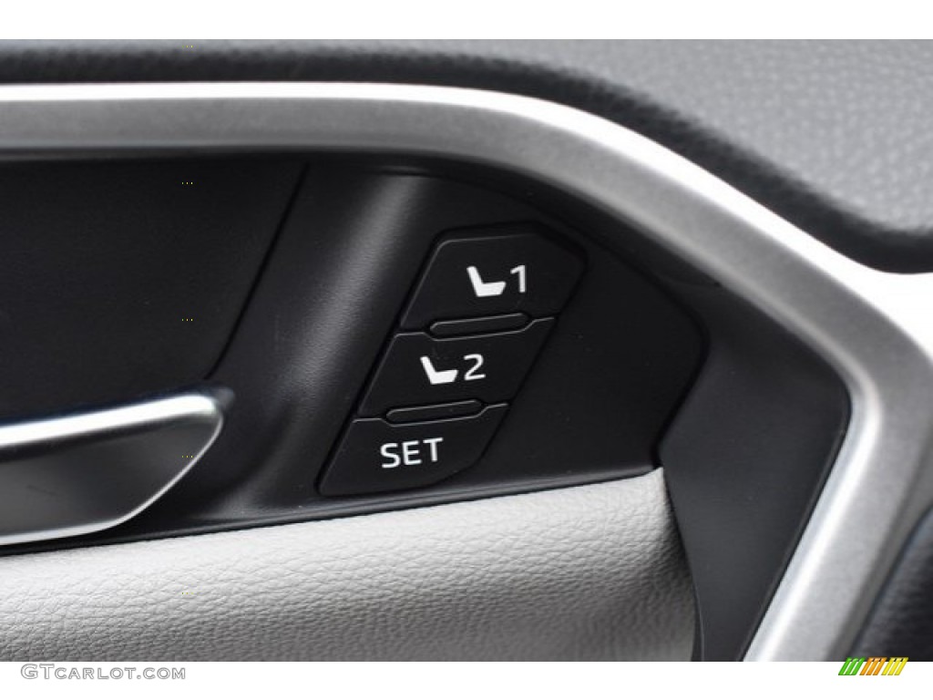 2019 RAV4 Limited AWD - Silver Sky Metallic / Light Gray photo #25