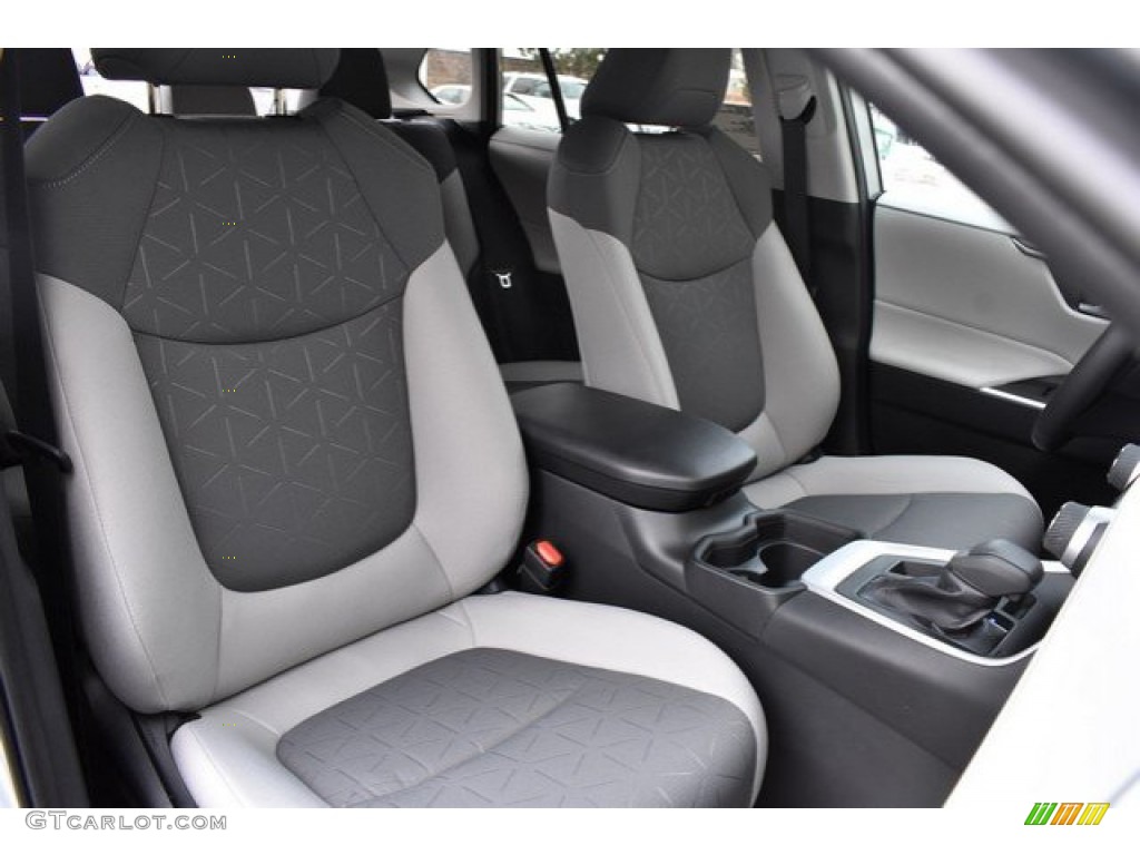 2019 RAV4 XLE AWD - Silver Sky Metallic / Light Gray photo #13