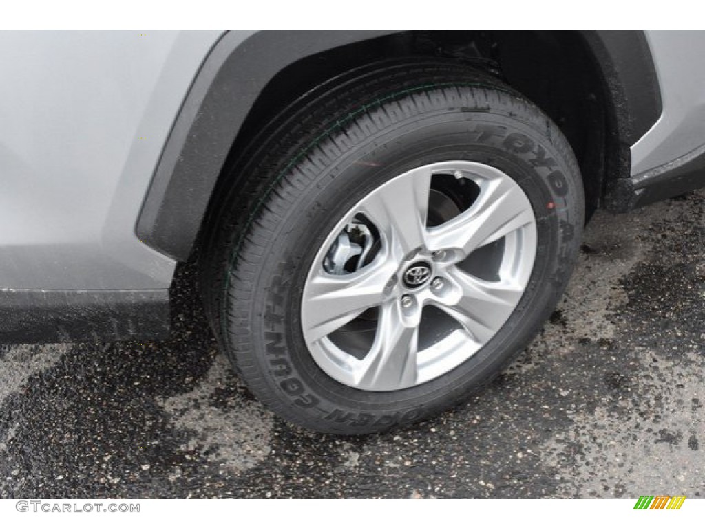 2019 RAV4 XLE AWD - Silver Sky Metallic / Light Gray photo #35