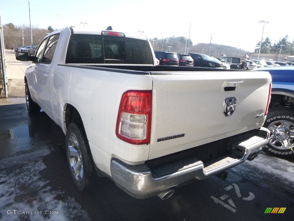 2019 1500 Big Horn Crew Cab 4x4 - Bright White / Black/Light Mountain Brown photo #3