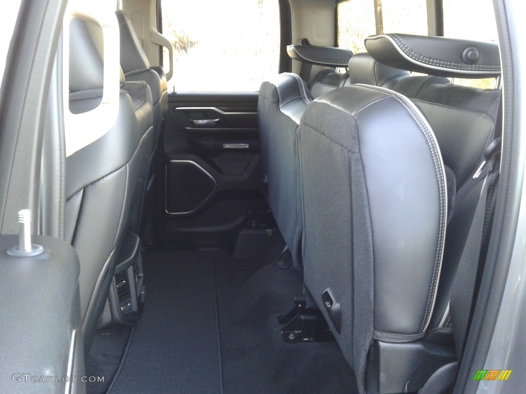 2019 1500 Laramie Quad Cab 4x4 - Billett Silver Metallic / Black photo #11