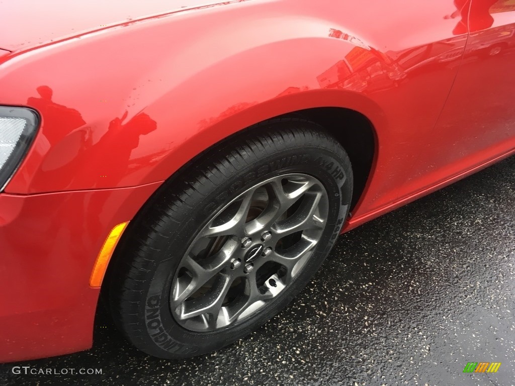 2016 300 S AWD - Redline Red Tri-Coat Pearl / Black photo #9