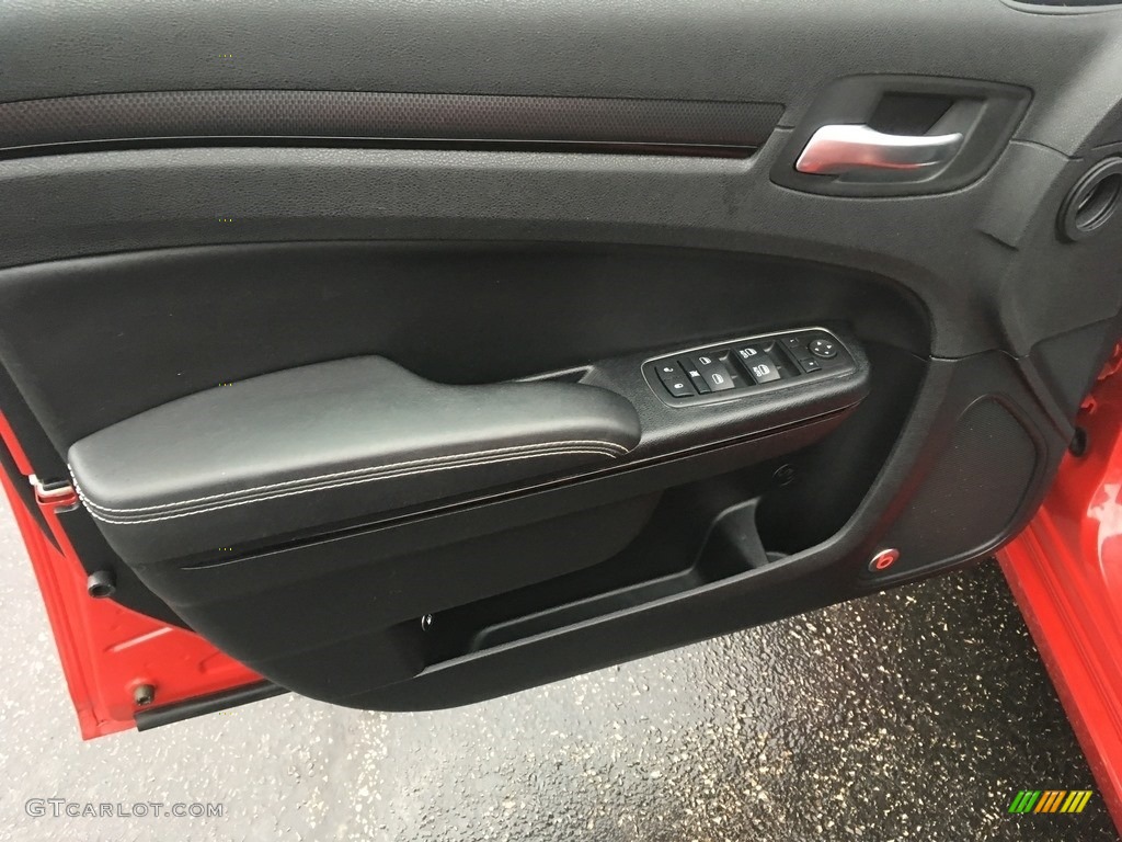 2016 300 S AWD - Redline Red Tri-Coat Pearl / Black photo #19