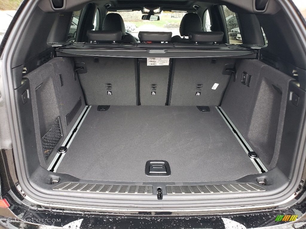 2019 BMW X3 xDrive30i Trunk Photo #131760955