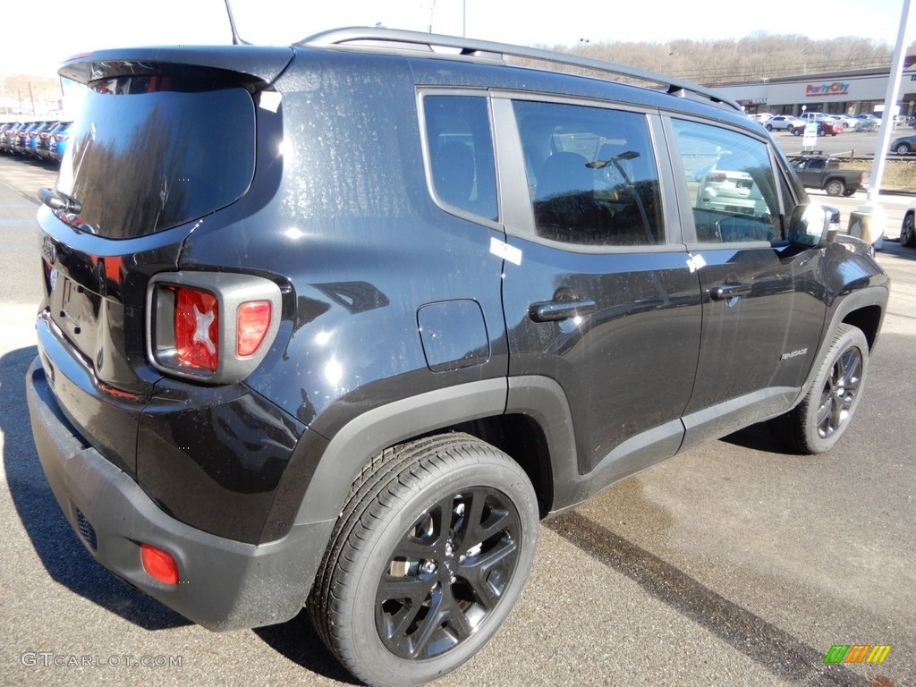 2018 Renegade Latitude 4x4 - Black / Black photo #6