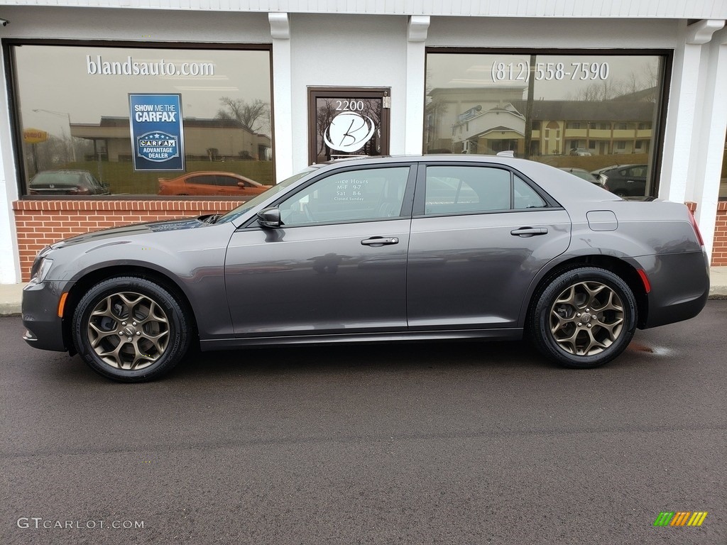 2016 300 S AWD - Granite Crystal Metallic / Black photo #1