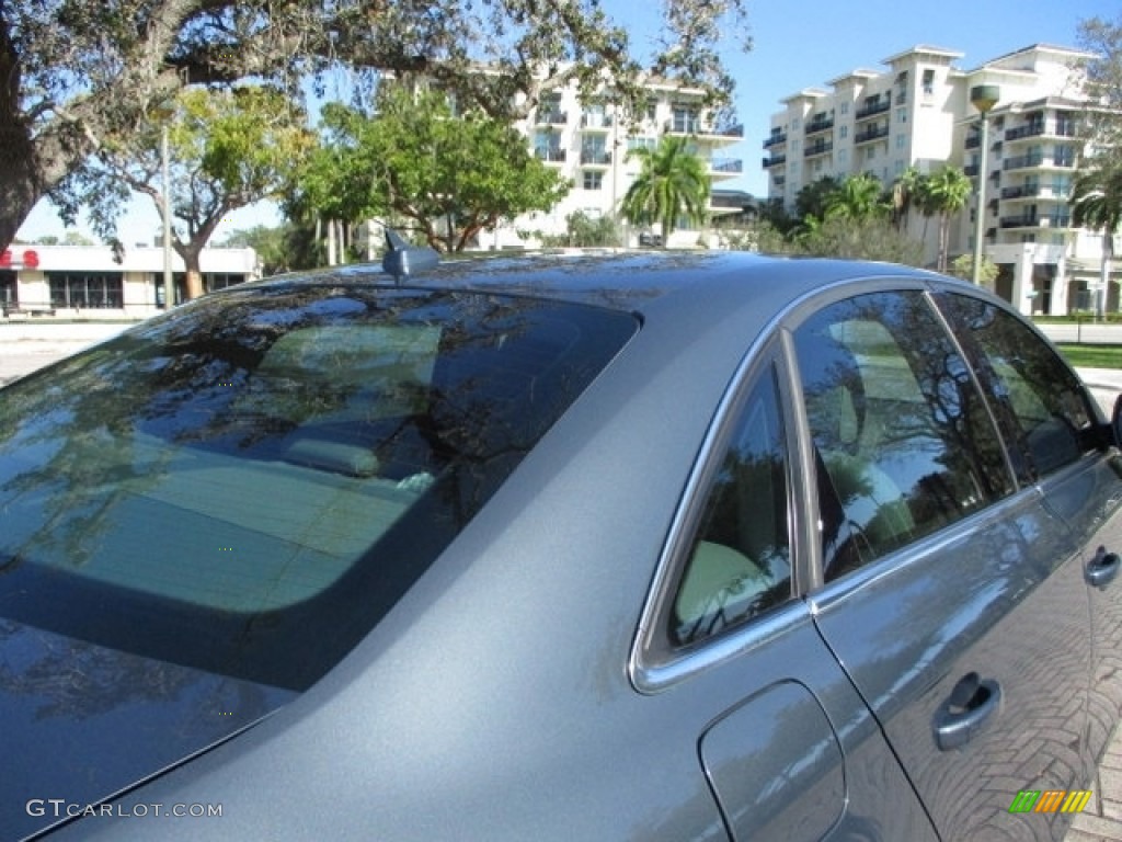2009 A4 2.0T Premium quattro Sedan - Meteor Grey Pearl Effect / Light Grey photo #24