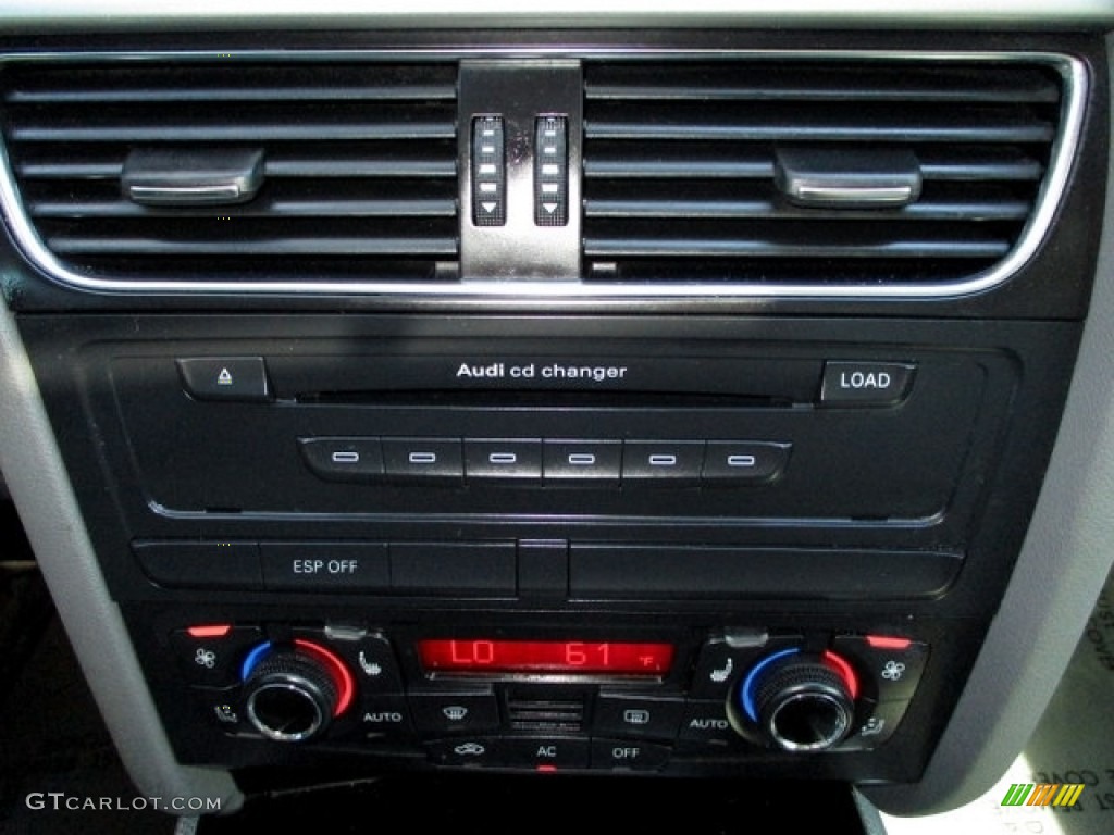 2009 A4 2.0T Premium quattro Sedan - Meteor Grey Pearl Effect / Light Grey photo #49
