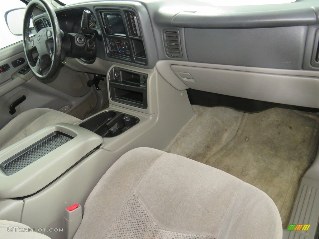 2004 Suburban 1500 LS 4x4 - Silver Birch Metallic / Gray/Dark Charcoal photo #40