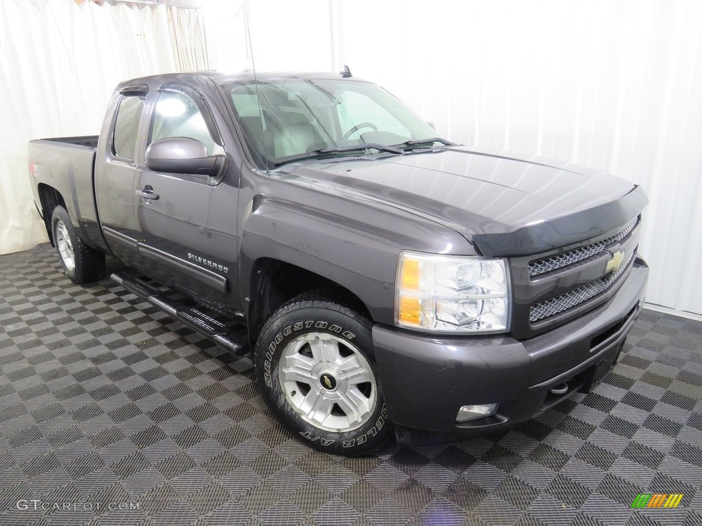 2010 Silverado 1500 LT Extended Cab 4x4 - Taupe Gray Metallic / Light Titanium/Ebony photo #3