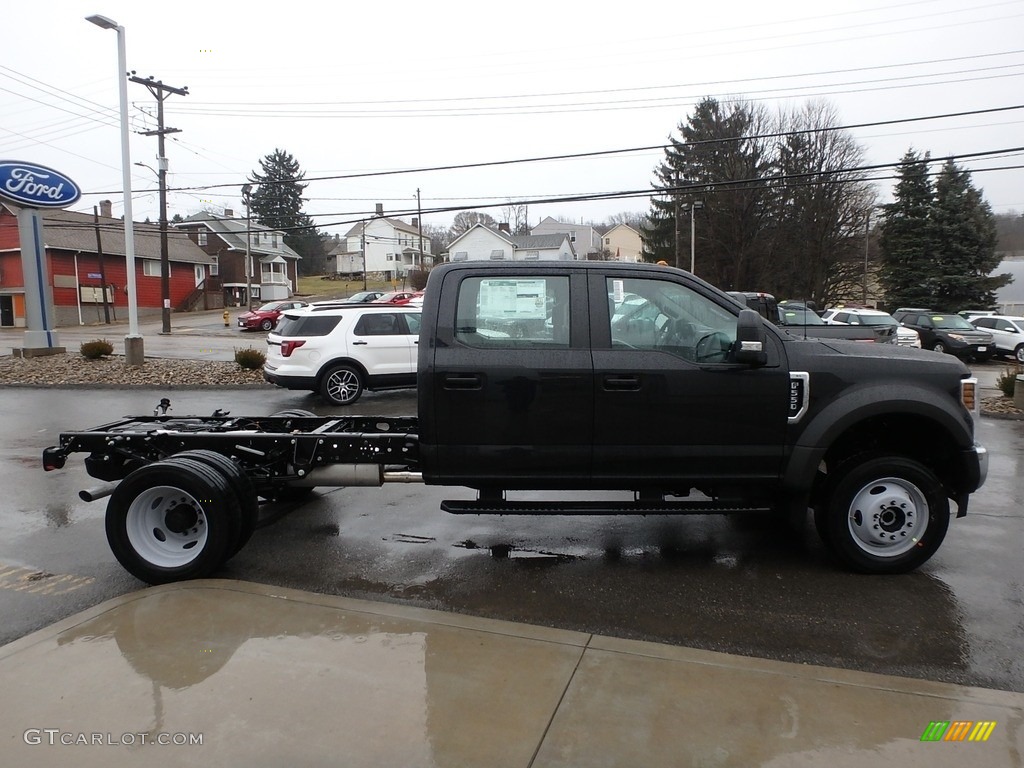 Black 2019 Ford F550 Super Duty XL Crew Cab 4x4 Chassis Exterior Photo #131791166