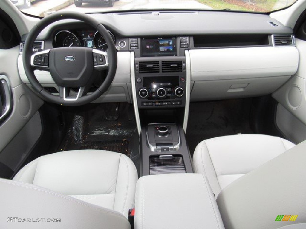 2019 Land Rover Discovery Sport SE Cirrus/Lunar Dashboard Photo #131796071