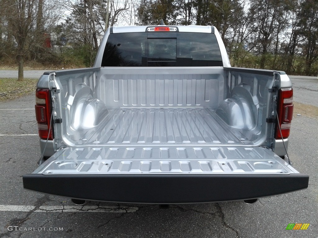 2019 1500 Laramie Crew Cab 4x4 - Billett Silver Metallic / Black photo #13