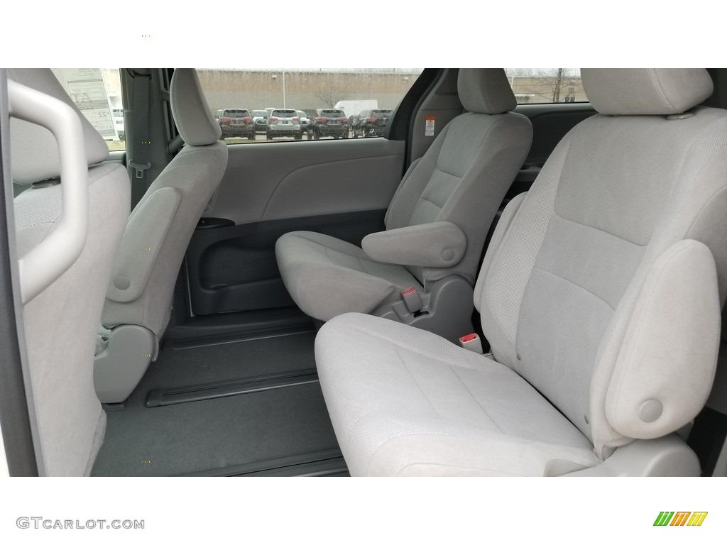 2019 Sienna L - Super White / Ash photo #3