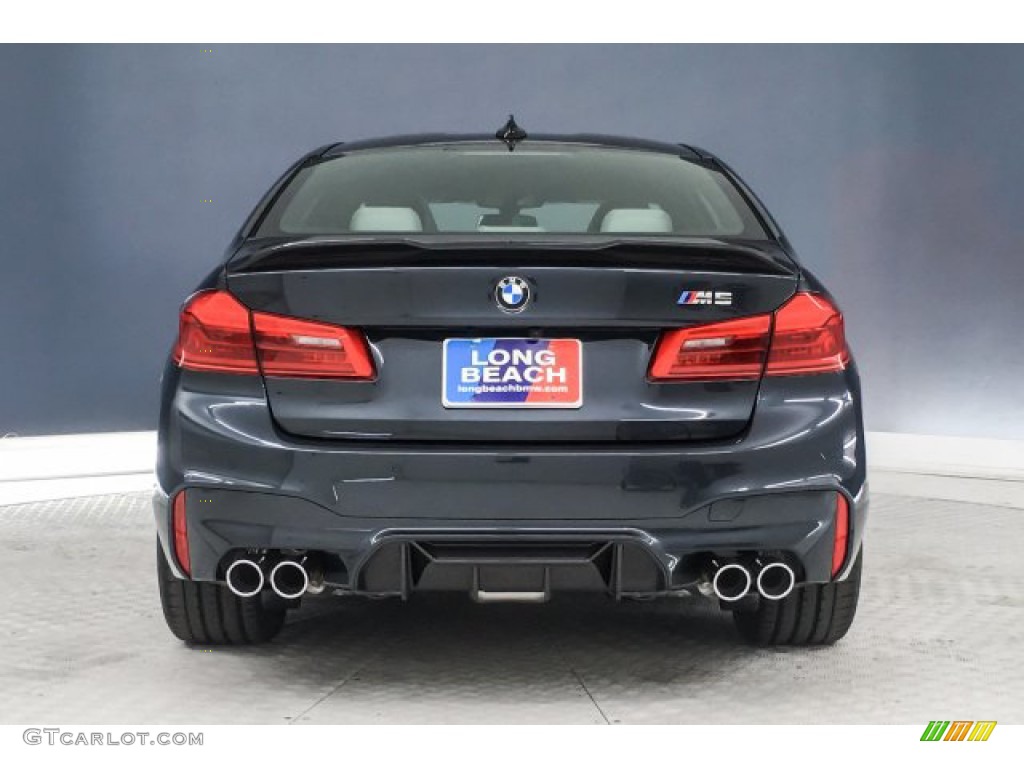 2019 M5 Sedan - Singapore Gray Metallic / Silverstone photo #3
