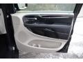 Black Onyx - Grand Caravan SXT Photo No. 26