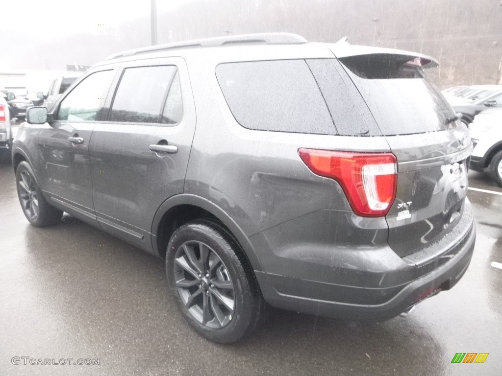 2019 Explorer XLT 4WD - Magnetic / Medium Black photo #6