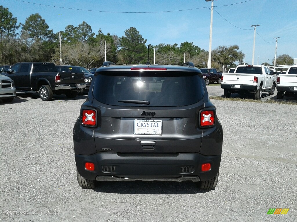 2018 Renegade Altitude - Granite Crystal Metallic / Black photo #4