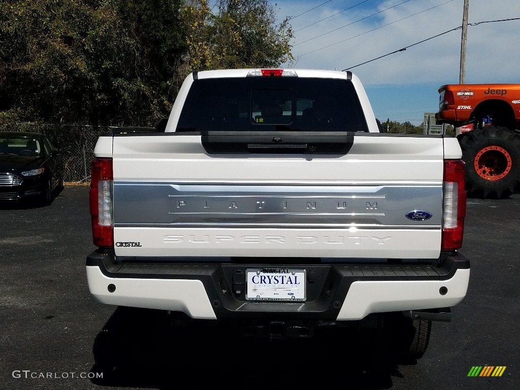 2019 F250 Super Duty Platinum Crew Cab 4x4 - White Platinum / Dark Marsala photo #4