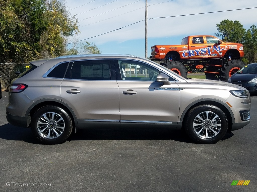 Iced Mocha 2019 Lincoln Nautilus Select Exterior Photo #131813848