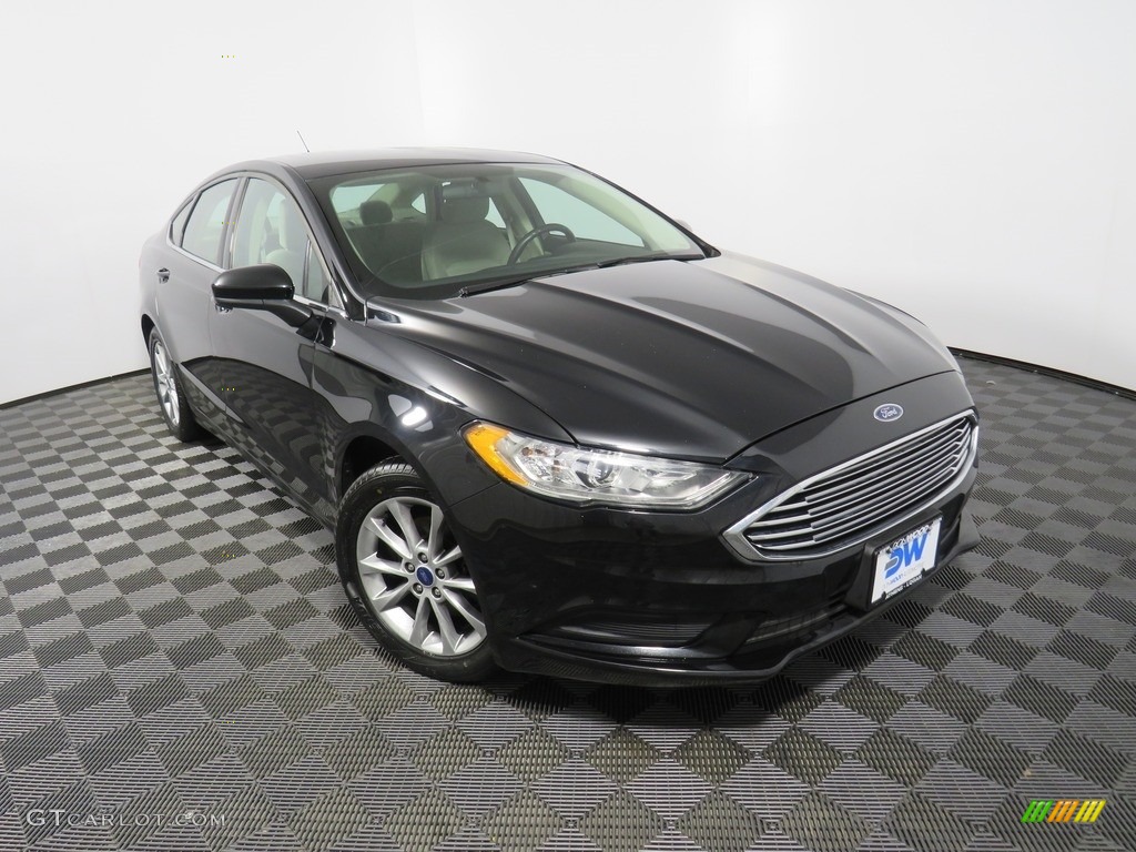 2017 Fusion SE - Shadow Black / Ebony photo #5