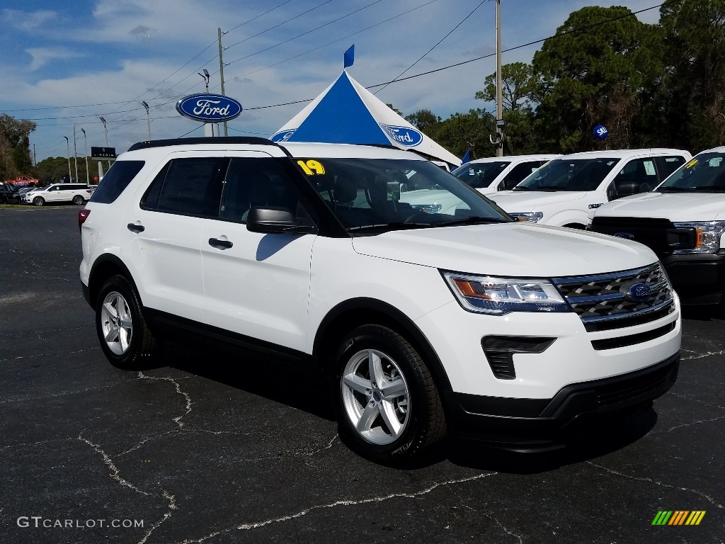 2019 Explorer FWD - Oxford White / Medium Stone photo #7