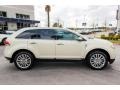 2014 White Platinum Metallic Tri-Coat Lincoln MKX FWD  photo #8