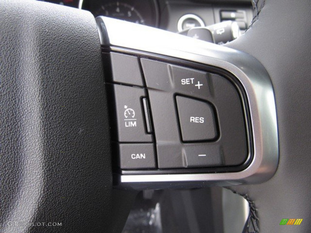 2019 Land Rover Discovery Sport HSE Steering Wheel Photos