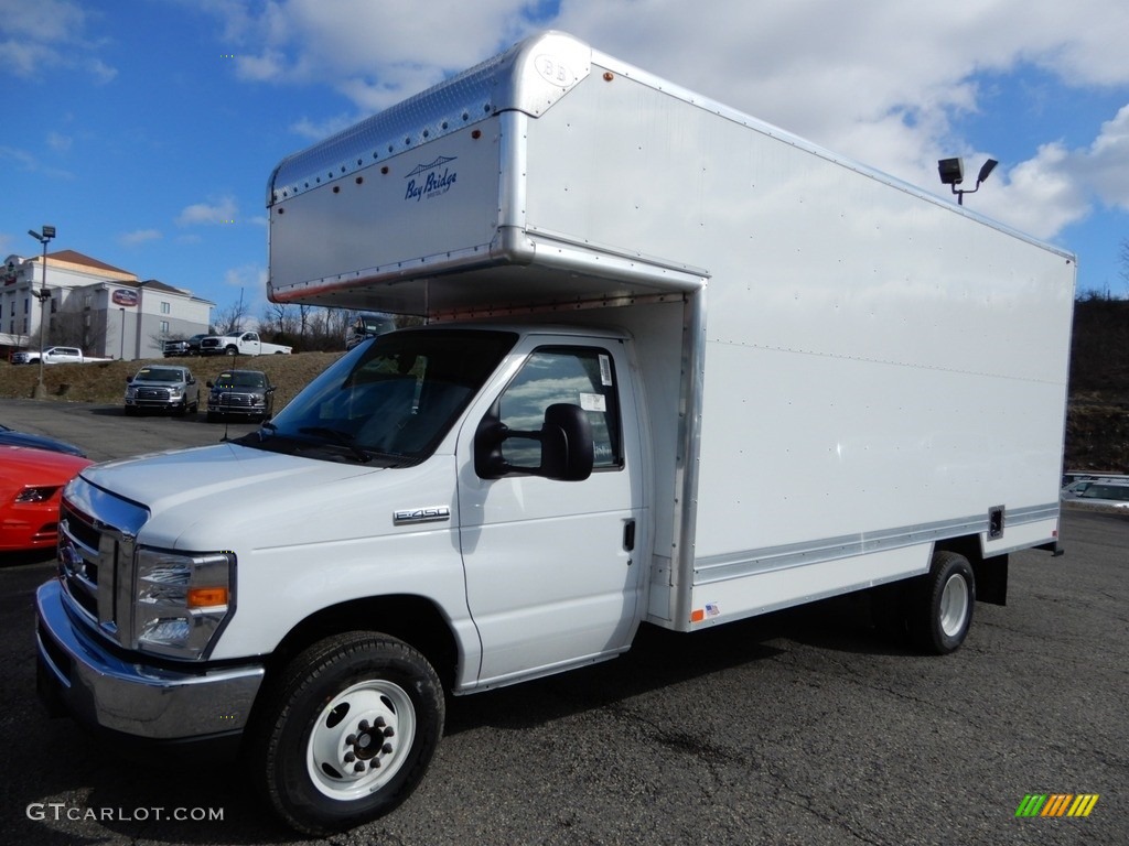 Oxford White 2019 Ford E Series Cutaway E450 Commercial Utility Truck Exterior Photo #131829495