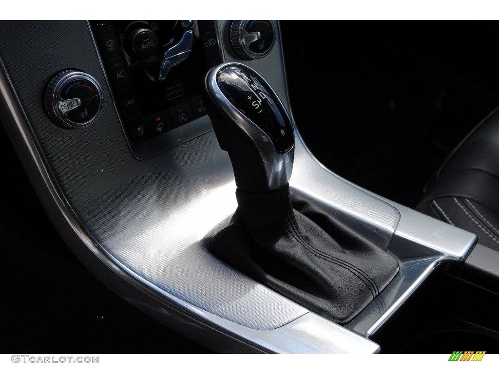 2018 Volvo S60 T5 Dynamic Transmission Photos