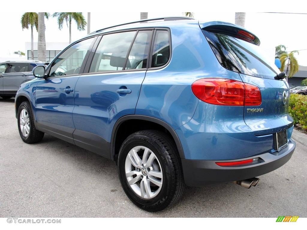 2017 Tiguan S - Pacific Blue Metallic / Charcoal photo #7