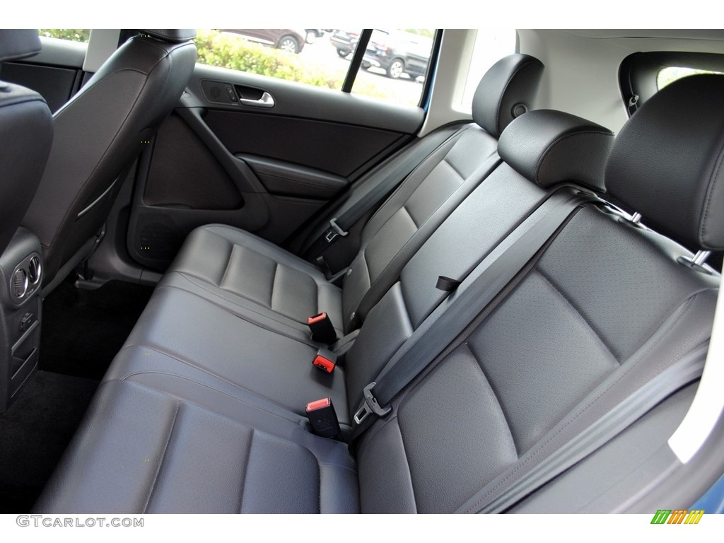 2017 Tiguan S - Pacific Blue Metallic / Charcoal photo #11