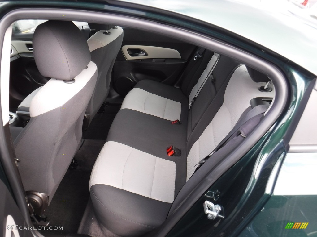 2014 Cruze LS - Rainforest Green Metallic / Jet Black/Medium Titanium photo #21