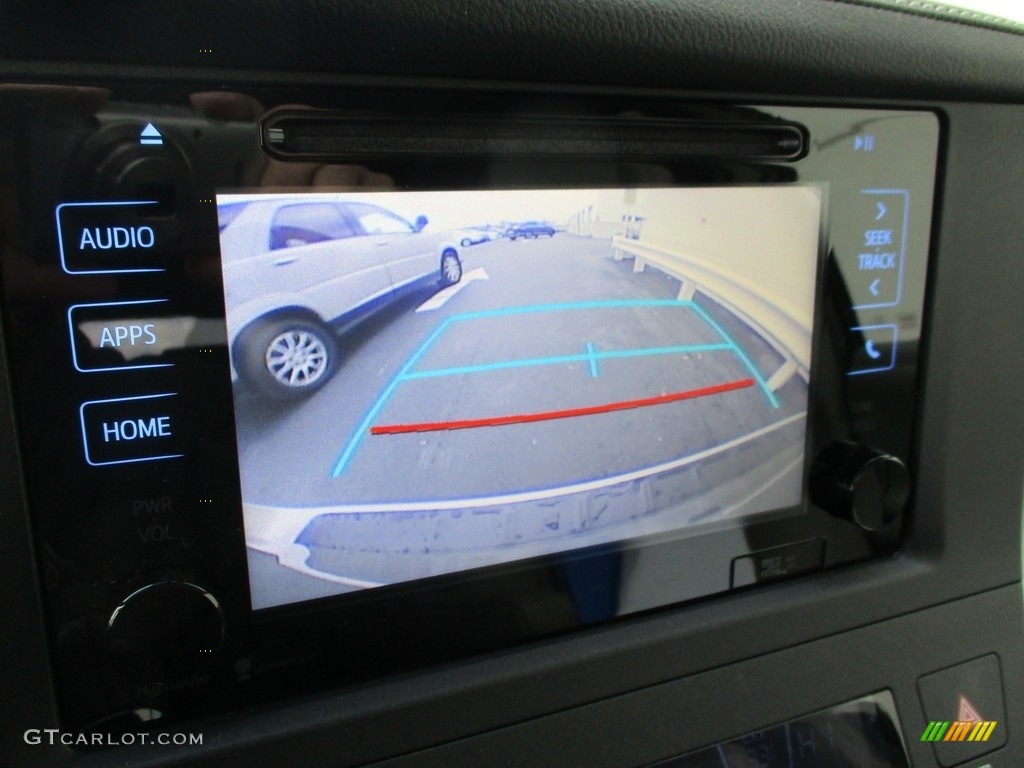 2015 Sienna XLE - Creme Brulee Mica / Bisque photo #17