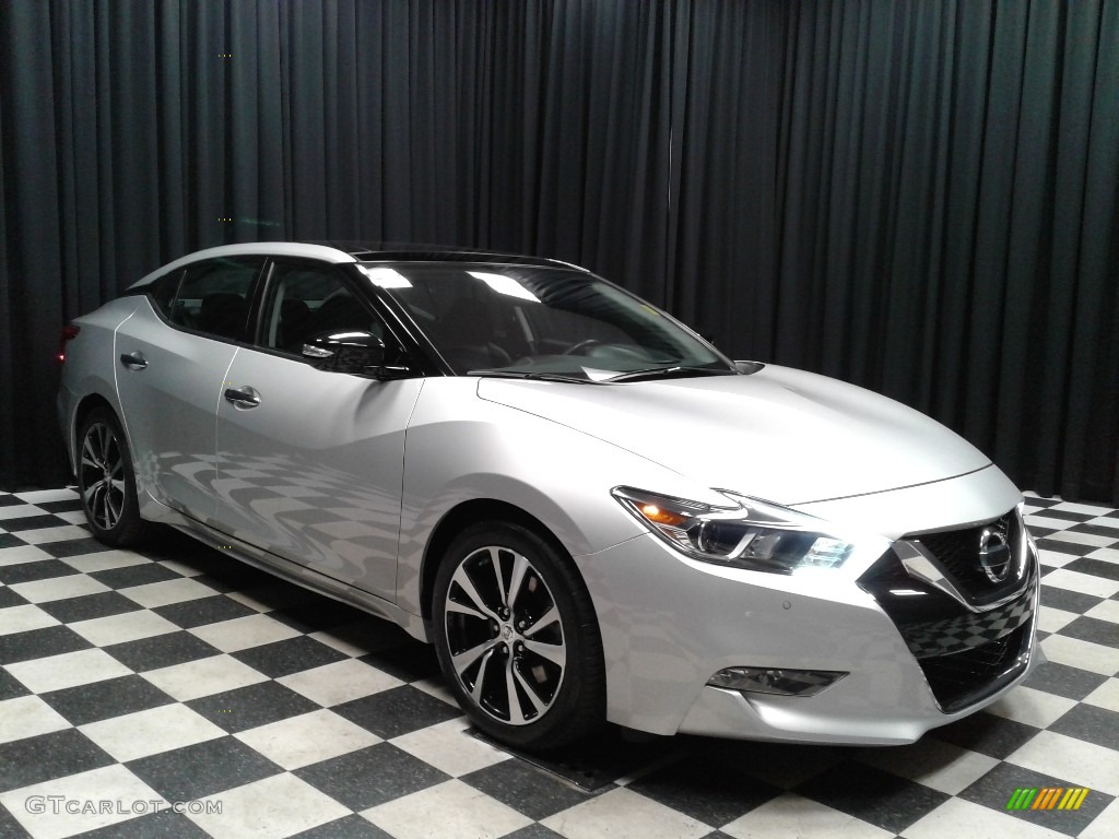 2018 Maxima SL - Brilliant Silver / Charcoal photo #4