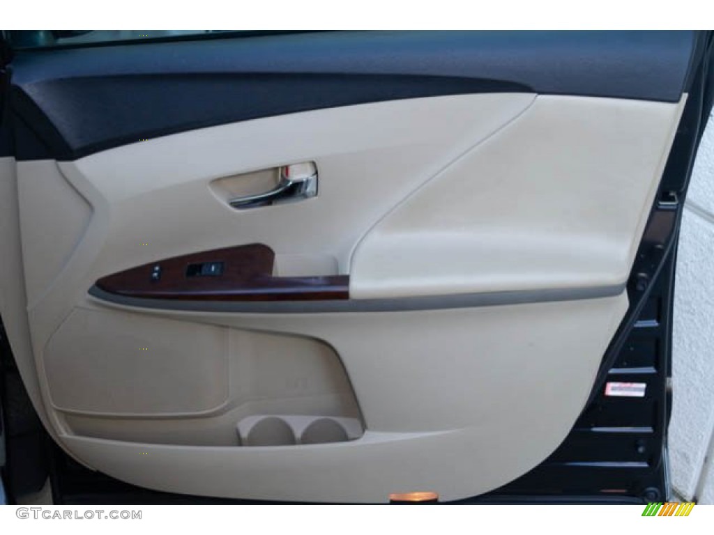 2013 Venza LE - Attitude Black Metallic / Ivory photo #29
