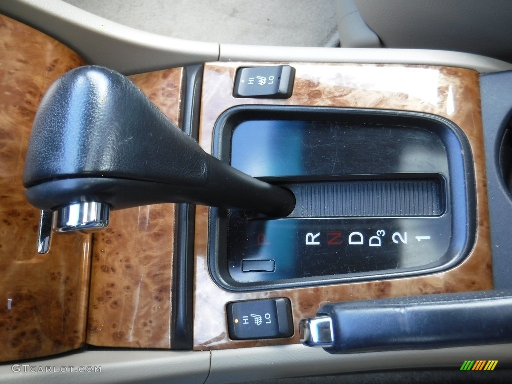 2003 Accord EX V6 Sedan - Taffeta White / Ivory photo #19
