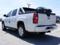 2009 Summit White Chevrolet Avalanche Z71 4x4  photo #8